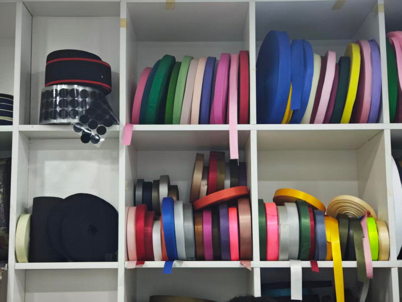 Webbing Color and Pattern Sample Shelves